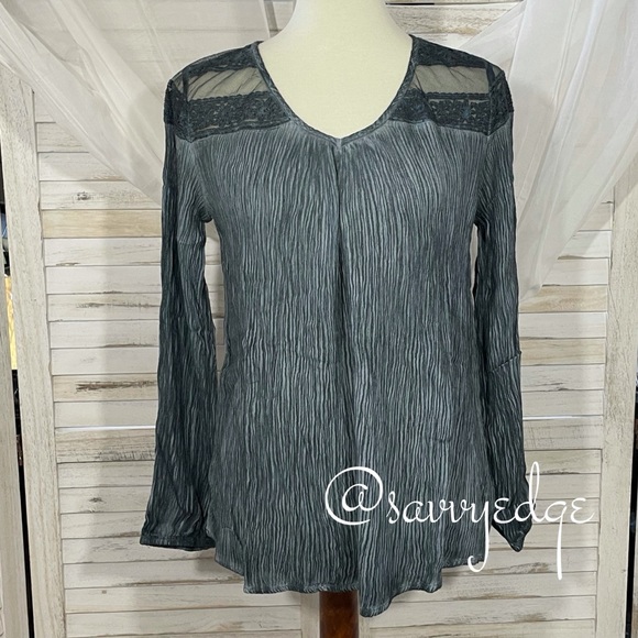 Tops - Mesh/Lace Shoulder Tunic Blouse